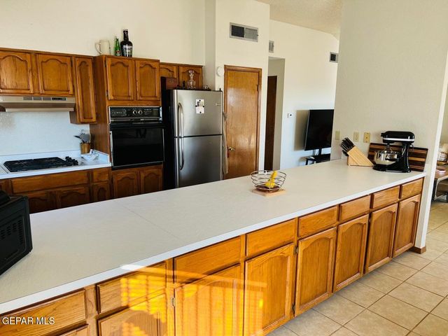 6801 RIDGLEY Way, El Paso, TX 79904