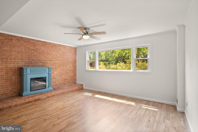 9418 ROBNEL AVE, Manassas, VA 20110