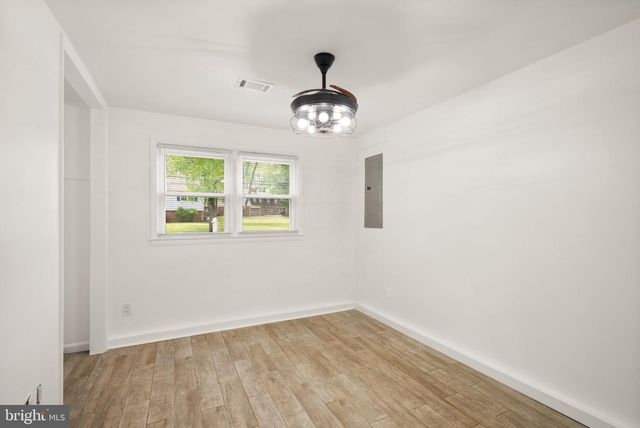 9418 ROBNEL AVE, Manassas, VA 20110