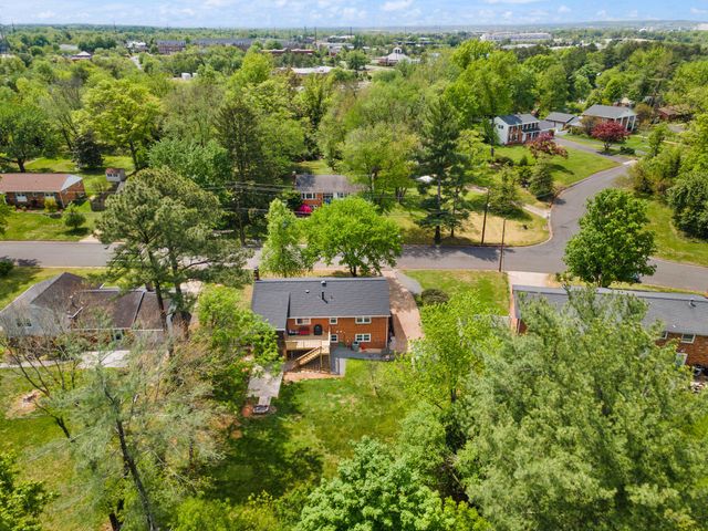 9418 ROBNEL AVE, Manassas, VA 20110