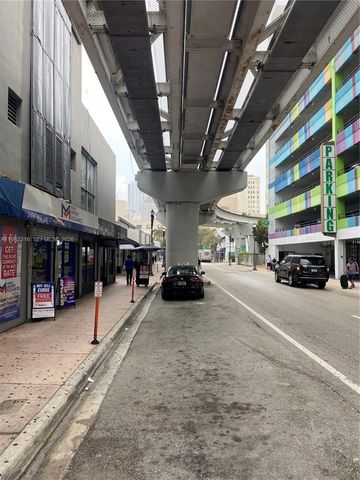 266 NE 1th St, Miami, FL 33132