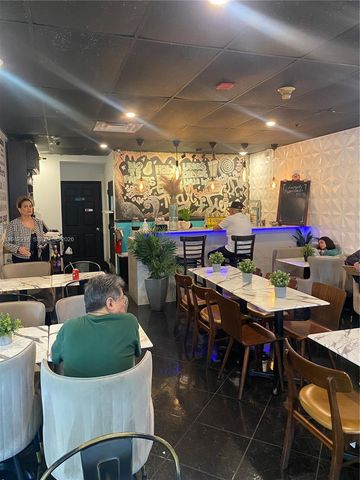 266 NE 1th St, Miami, FL 33132