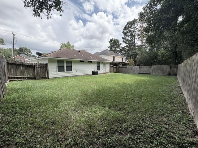 5525 N Buffalo Circle, Willis, TX 77378