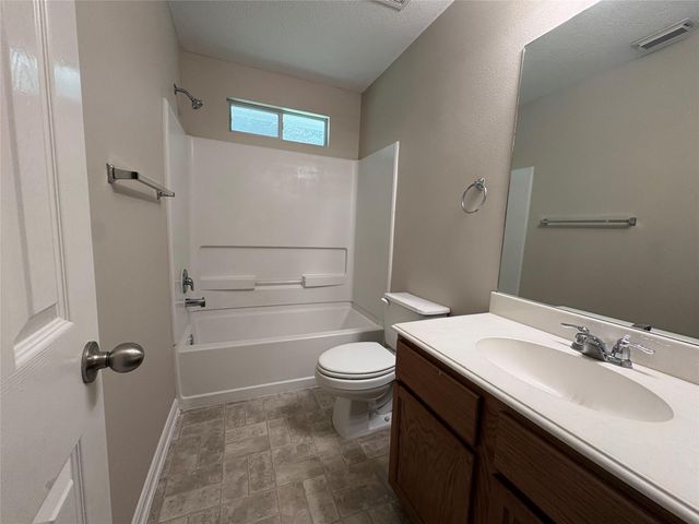 5525 N Buffalo Circle, Willis, TX 77378