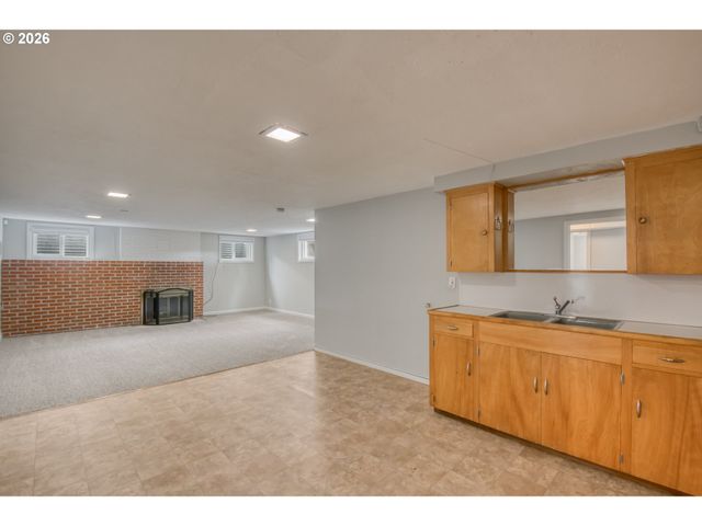 6415 Se 43RD Ave, Portland, OR 97206