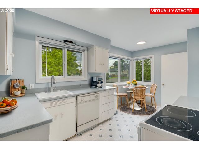 6415 Se 43RD Ave, Portland, OR 97206