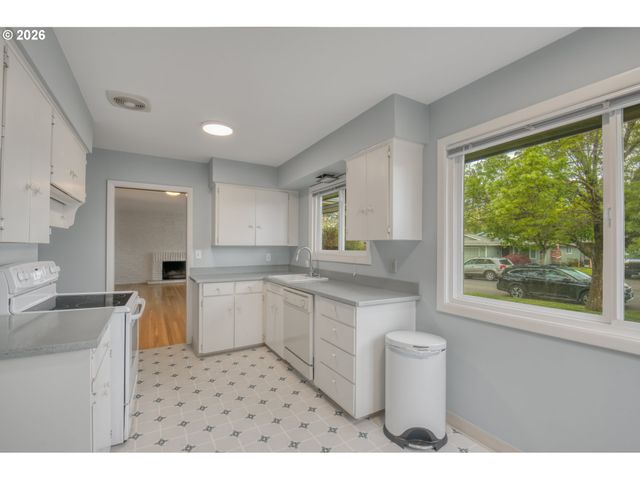 6415 Se 43RD Ave, Portland, OR 97206
