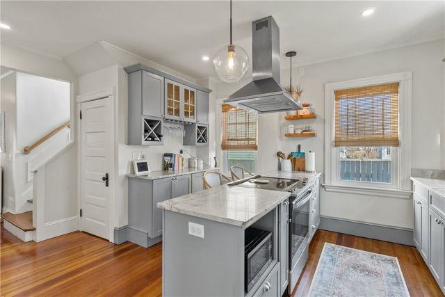 35 Hall Avenue, Newport, RI 02840