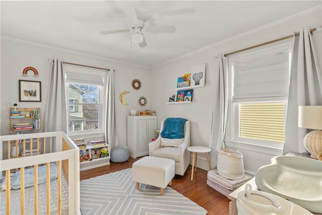 35 Hall Avenue, Newport, RI 02840