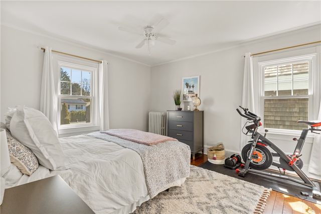 35 Hall Avenue, Newport, RI 02840