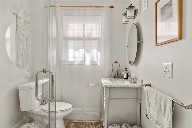 35 Hall Avenue, Newport, RI 02840