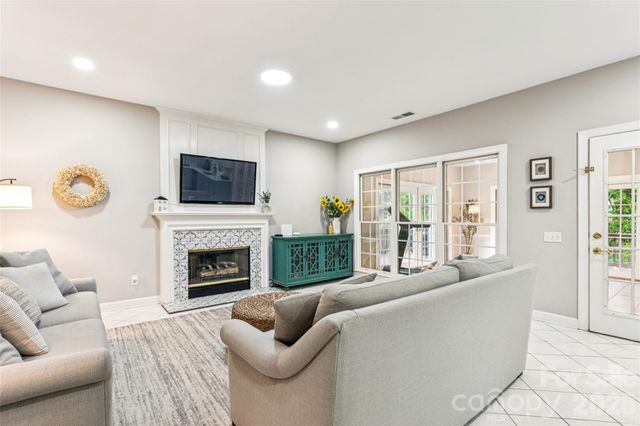 5719 Swanston Drive, Charlotte, NC 28269