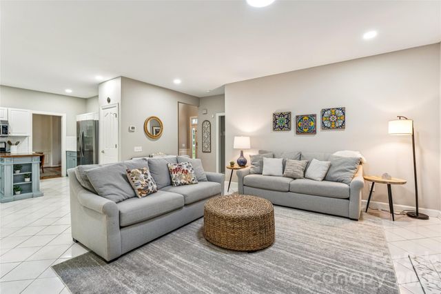 5719 Swanston Drive, Charlotte, NC 28269