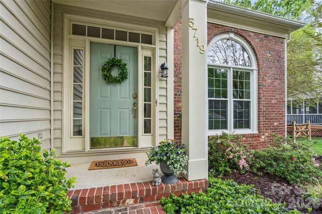 5719 Swanston Drive, Charlotte, NC 28269