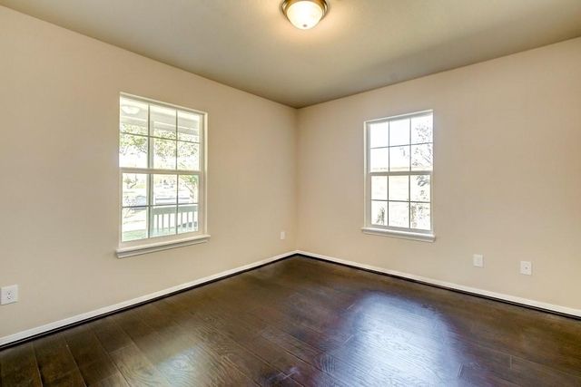 1001 9th Avenue N, Texas City, TX 77590