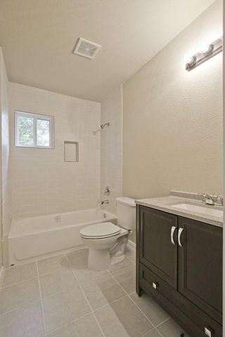 1001 9th Avenue N, Texas City, TX 77590