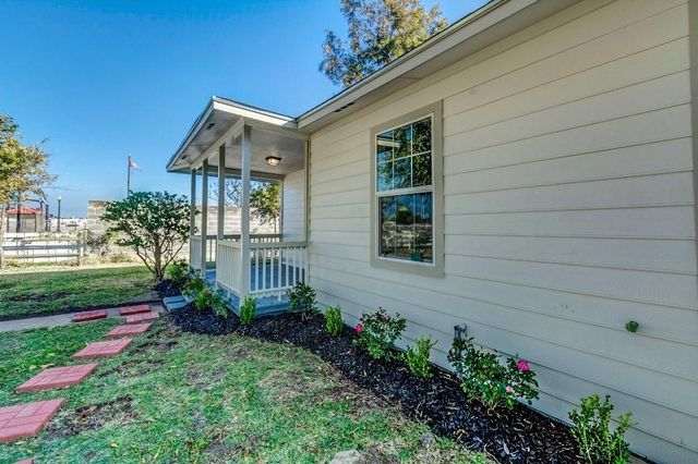 1001 9th Avenue N, Texas City, TX 77590