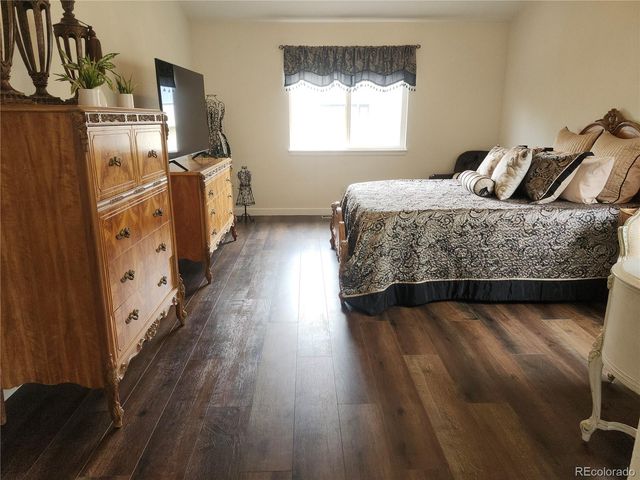 21924 E Lake Avenue, Aurora, CO 80015