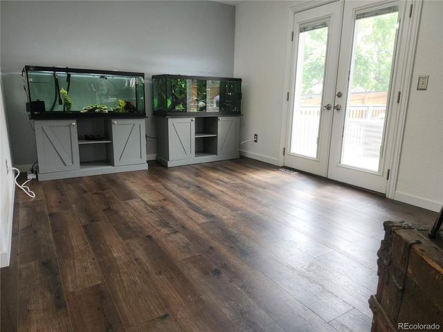21924 E Lake Avenue, Aurora, CO 80015