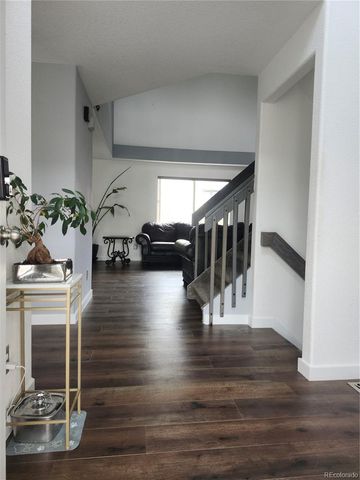21924 E Lake Avenue, Aurora, CO 80015