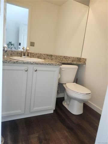21924 E Lake Avenue, Aurora, CO 80015