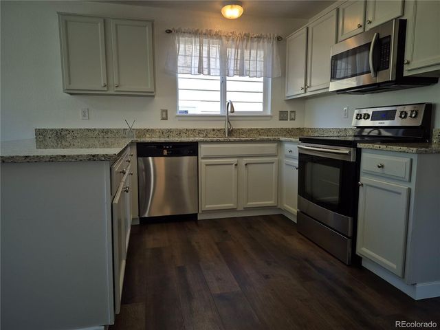 21924 E Lake Avenue, Aurora, CO 80015