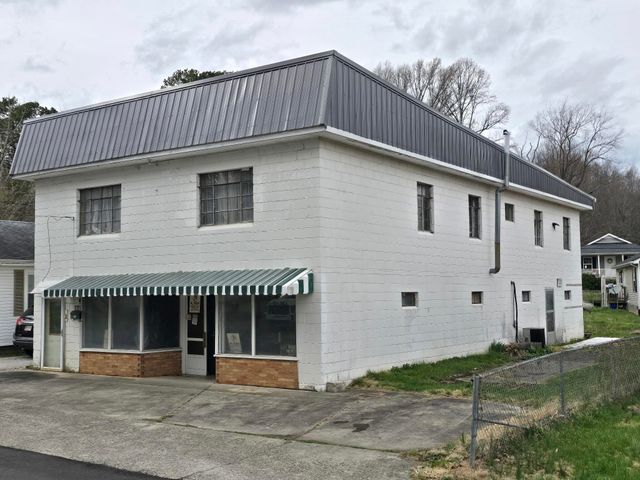 904 W 5th Street, Corbin, KY 40701