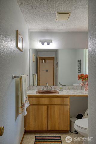 3530 71st Avenue W, University Place, WA 98466