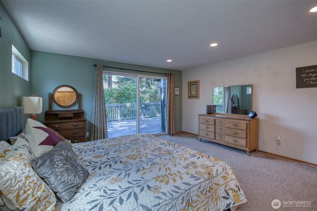 3530 71st Avenue W, University Place, WA 98466