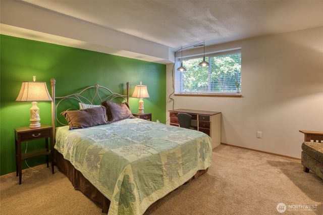 3530 71st Avenue W, University Place, WA 98466