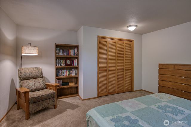 3530 71st Avenue W, University Place, WA 98466