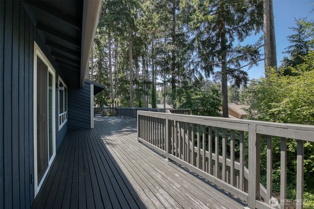 3530 71st Avenue W, University Place, WA 98466