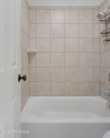 220 Doucet Road Apt 221c, Lafayette, LA 70503