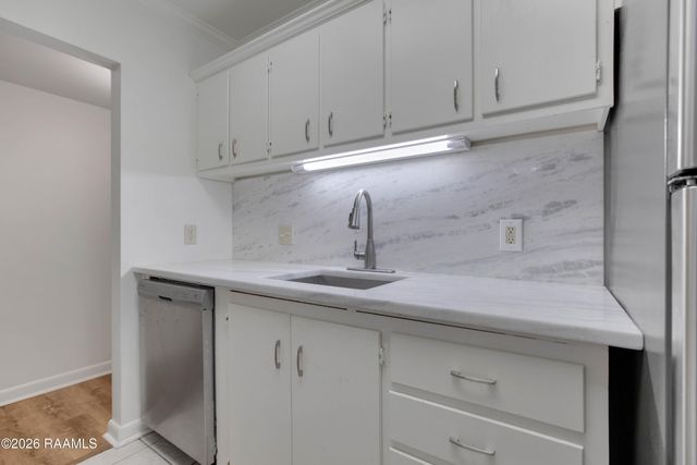 220 Doucet Road Apt 221c, Lafayette, LA 70503