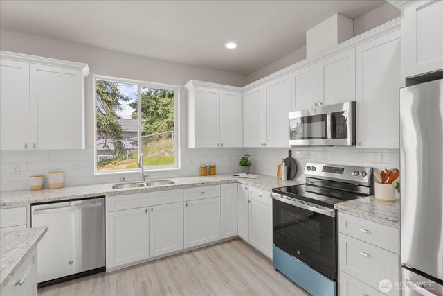 711 S 96th Street, Tacoma, WA 98444