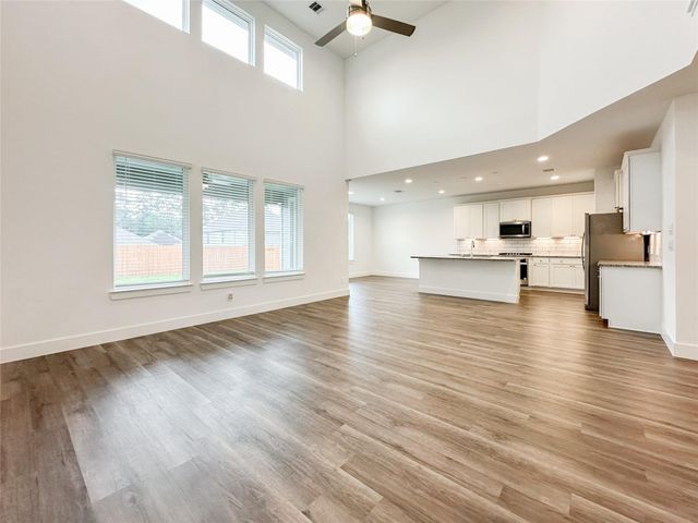 15216 Tattle Creek Lane, Conroe, TX 77384