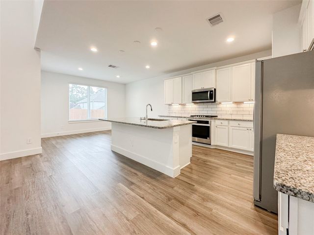 15216 Tattle Creek Lane, Conroe, TX 77384