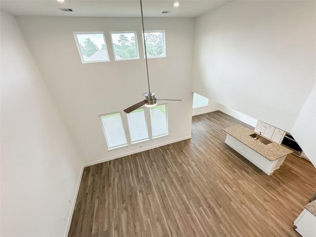 15216 Tattle Creek Lane, Conroe, TX 77384