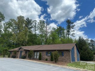 2920 Haywood Road, Hendersonville, NC 28791