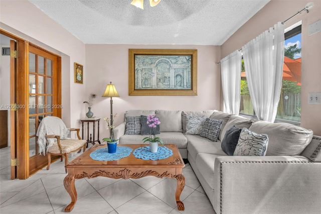 7701 Center Bay Dr, North Bay Village, FL 33141