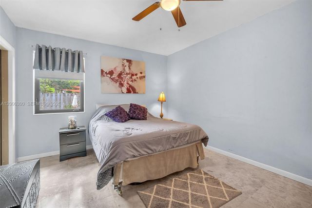 7701 Center Bay Dr, North Bay Village, FL 33141