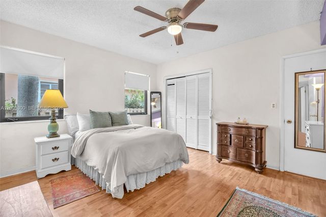 7701 Center Bay Dr, North Bay Village, FL 33141