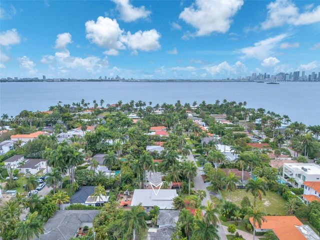 7701 Center Bay Dr, North Bay Village, FL 33141