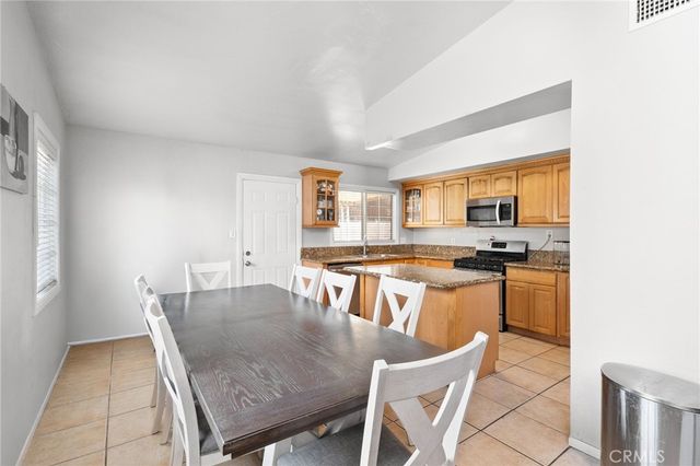 3303 La Rue Street, Jurupa Valley, CA 92509