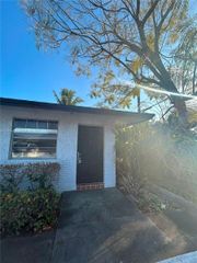 1045 N Andrews Ave 5, Fort Lauderdale, FL 33311