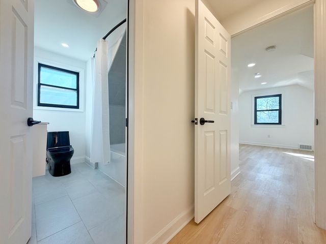 219 E Berkshire Avenue, Lombard, IL 60148