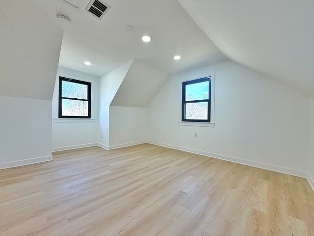 219 E Berkshire Avenue, Lombard, IL 60148