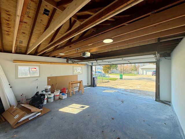 219 E Berkshire Avenue, Lombard, IL 60148