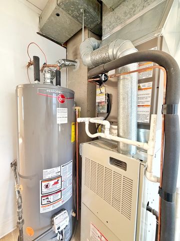 219 E Berkshire Avenue, Lombard, IL 60148