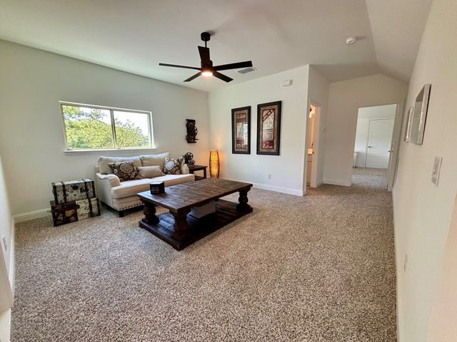 135 Rj Smith Drive, Boyd, TX 76023